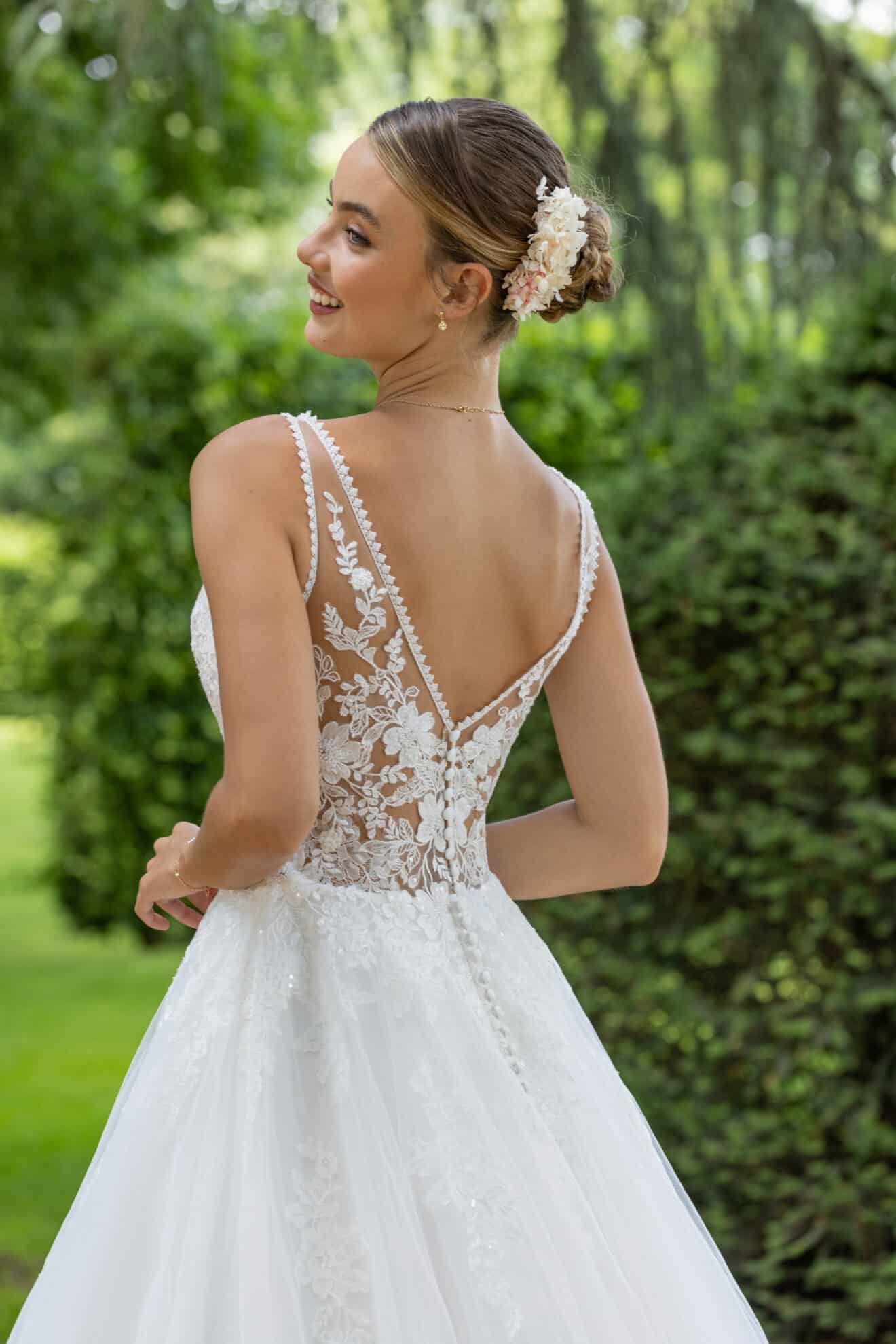 Eglantine Mariages C?�r?�monies : la robe id?�ale pour vous