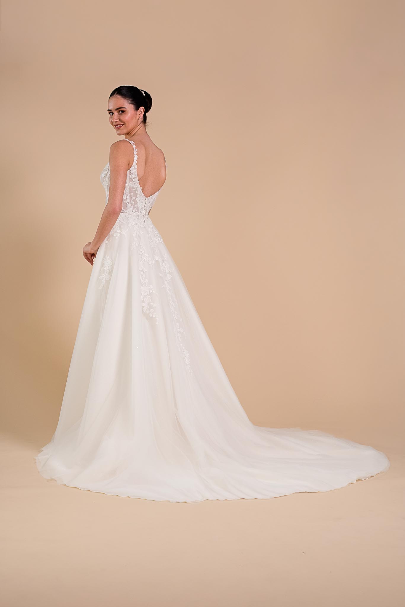 IMELDA-8290 Robe de mariée fendue Imelda collection 2027 Eglantine