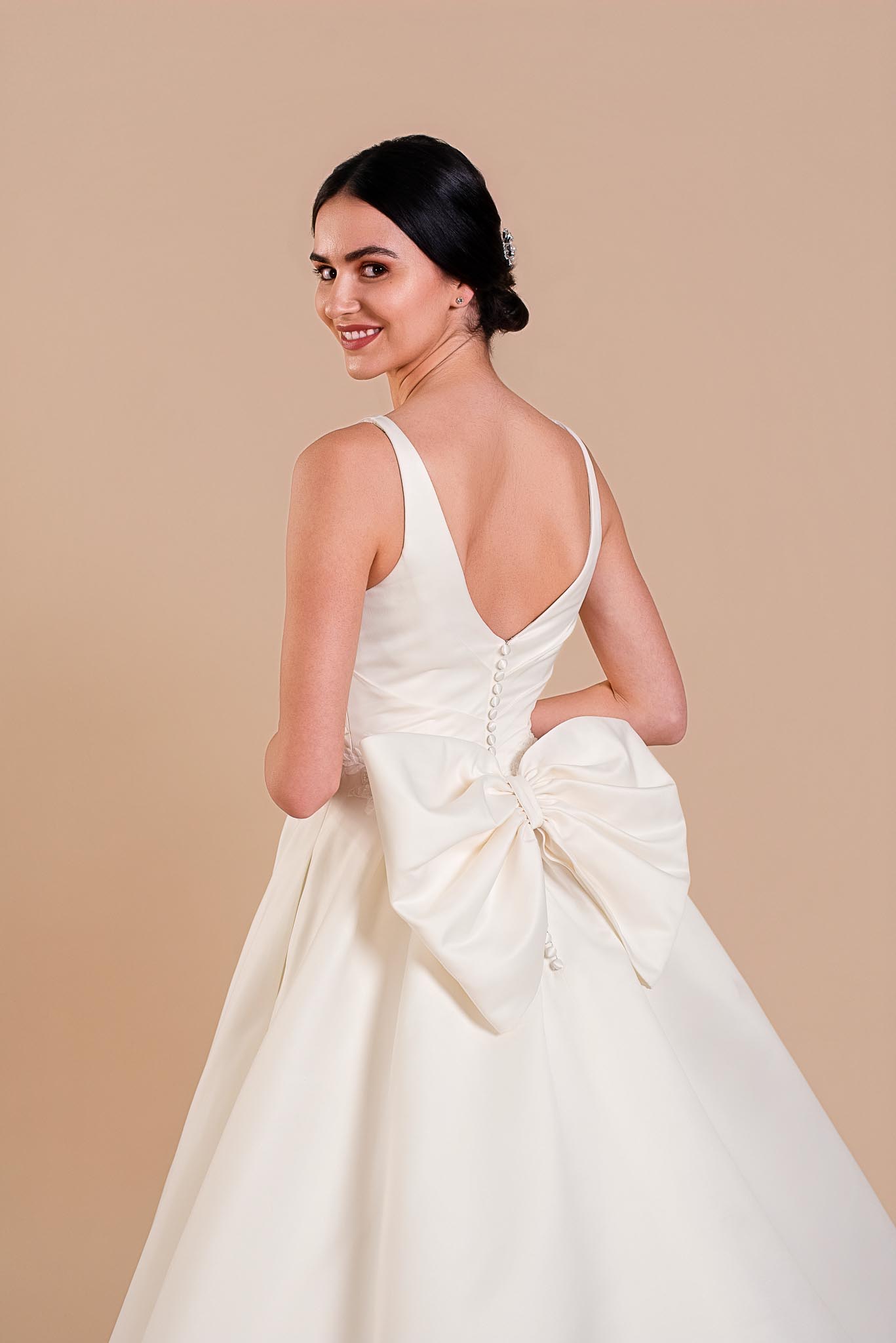 INSOLITE-5749-2 Robe de mariée Insolite collection Eglantine 2027