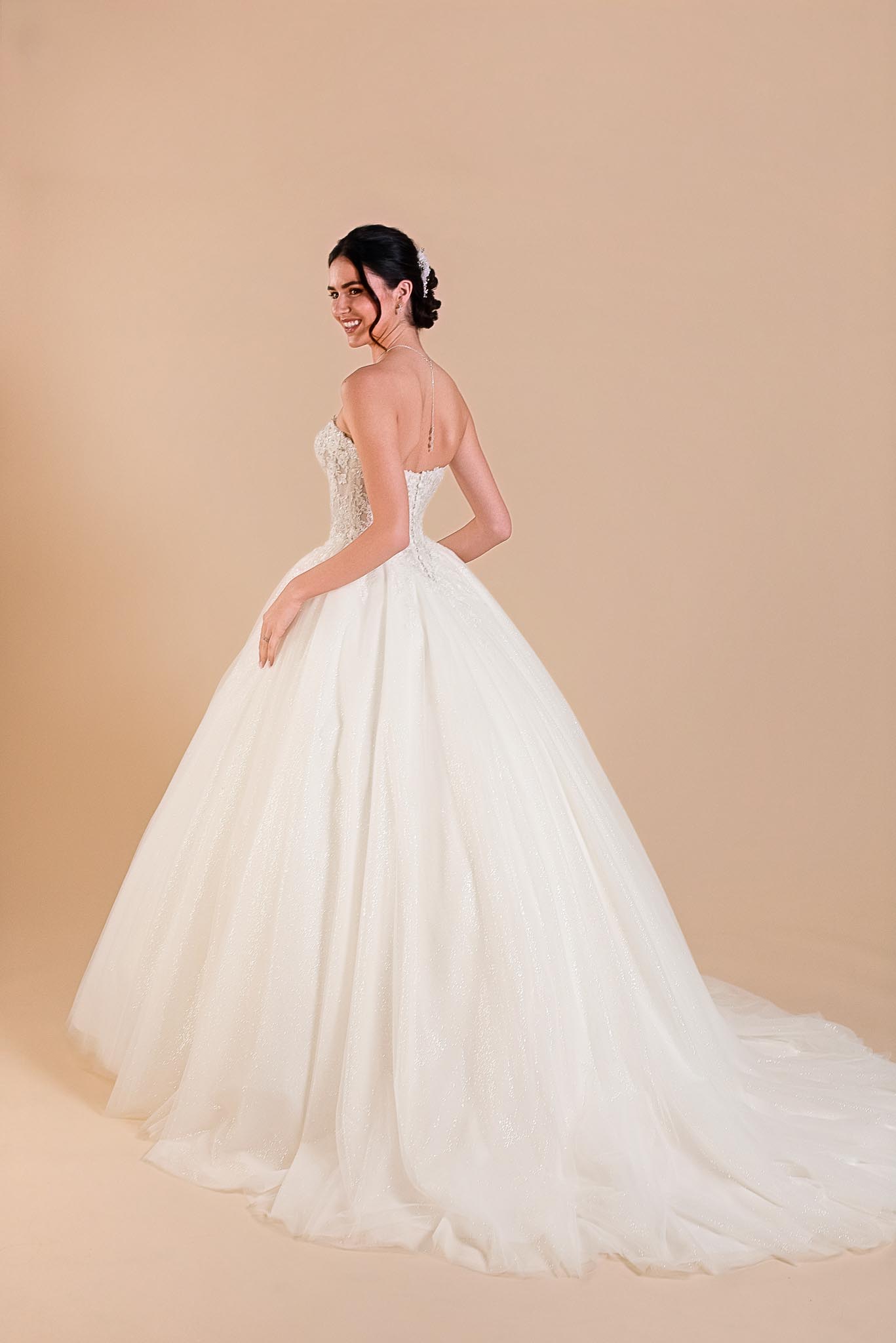 IVANNE-6503 Robe de mariée princesse Ivanne, jupe en tulle et bustier en dentelle. Collection Eglantine 2027